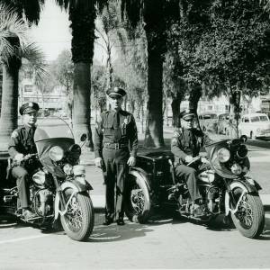 Image-is-Motorcycle-officers-in-1950_650x650